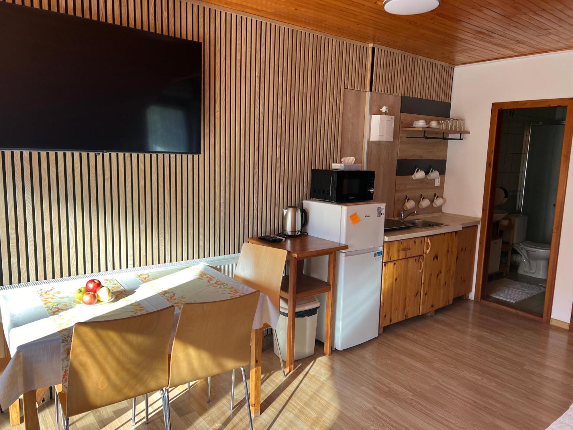 Apartmany u Janka Vinné Jazero Bagian luar foto